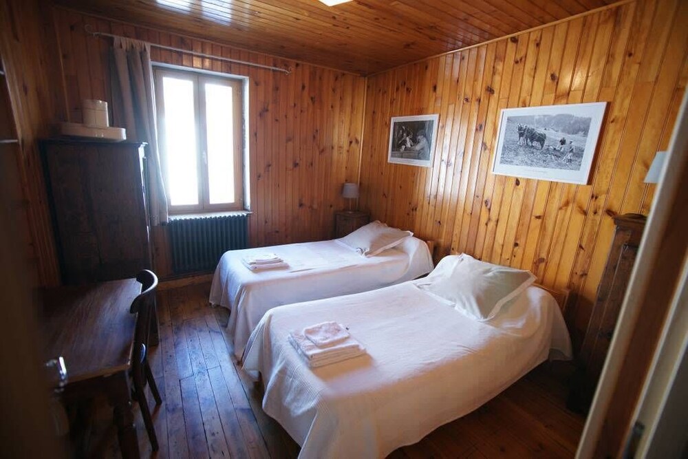 Room in a House of the Xvii Centurie - N°4 Chez Jean Pierre in Villar-DʼArène, France