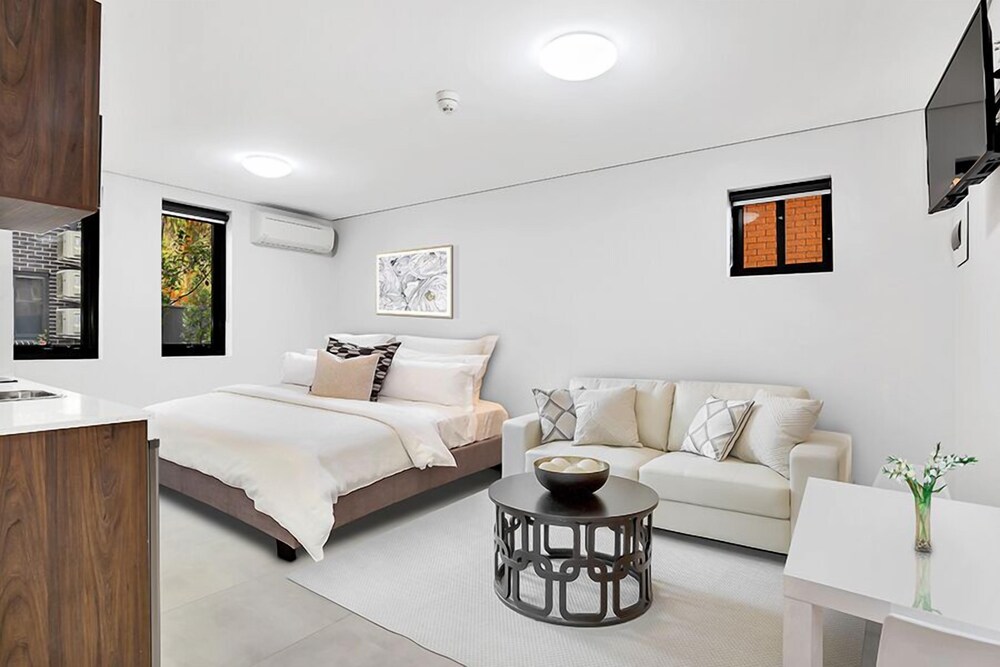 Meadowbank Manor