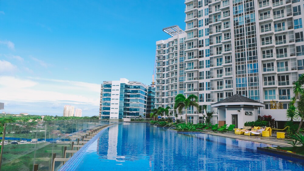 Mactan Newtown Condotel In Lapu Lapu Philippines Expedia - 