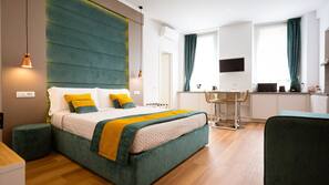 Premium bedding, in-room safe, blackout drapes, iron/ironing board