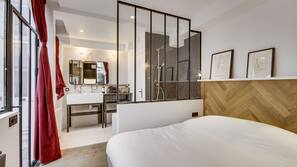 WiFi, bed sheets