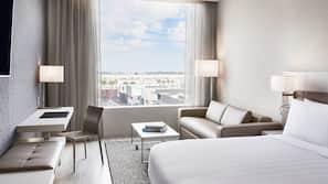 Premium bedding, in-room safe, desk, iron/ironing board