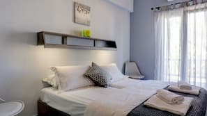 In-room safe, iron/ironing board, free WiFi, linens