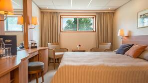In-room safe, desk, linens