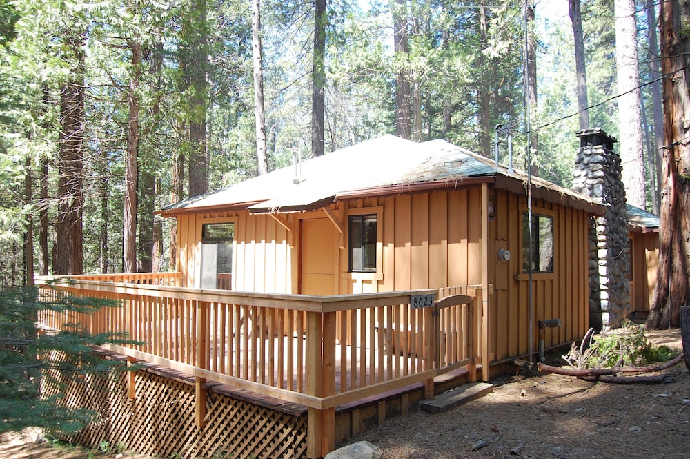 Pine Cabin In Yosemite National Park Hotel Rates Reviews On Orbitz
