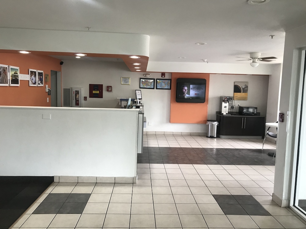 Travel Inn & Suites in Yuba City, United States