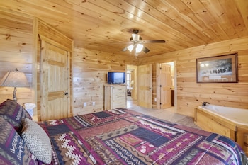 Swimming In The Smokies Private Pool Theater Room Zipline 4