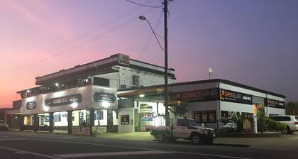 Goondi Hill Hotel