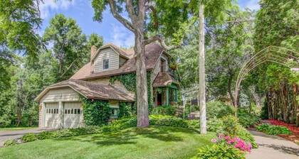 James Mulvey Carriage House Inn