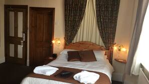 Iron/ironing board, free WiFi, linens