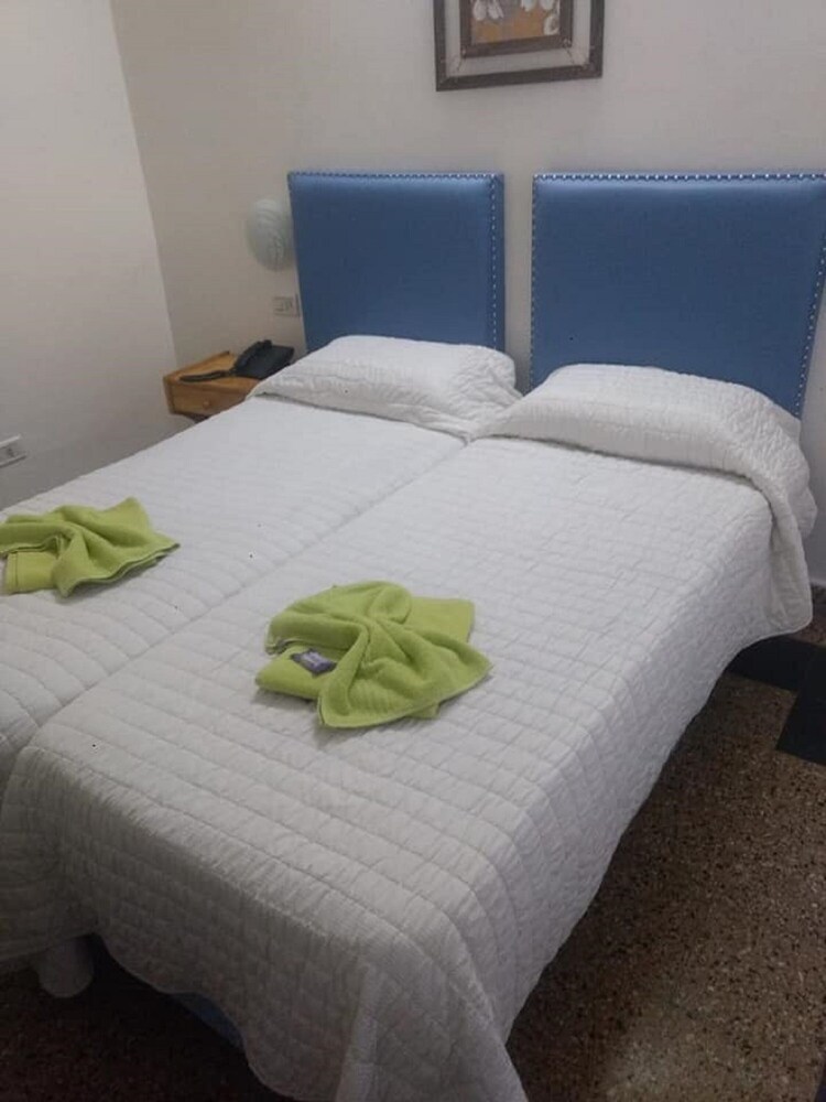 Photo - León Imperial