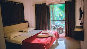 Rollaway beds, free WiFi, linens