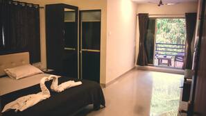 Rollaway beds, free WiFi, linens
