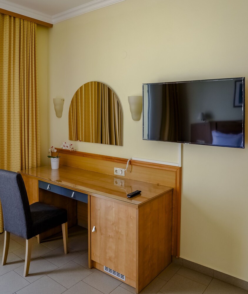 Coloma Apartments in Pefkos Pefkos Vrbo