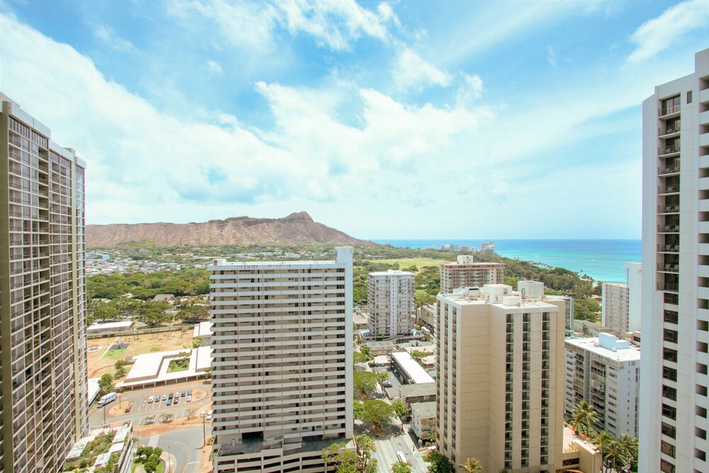 Waikiki Banyan by Koko Resorts in Honolulu Best Rates & Deals on Orbitz