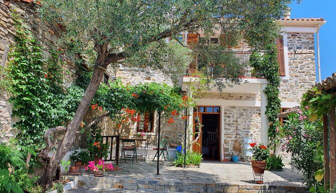 Download Traditional Stone House With Enclosed Idyllic Courtyard Near The For iPhone Free Get Wallpaper Traditional Stone House With Enclosed Idyllic Courtyard Near The For Android