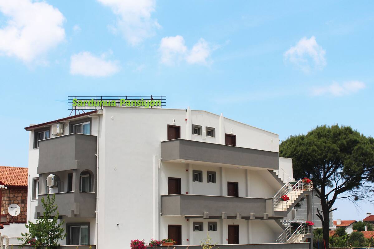 Sardunya Apart Otel In Urla Turkey Expedia