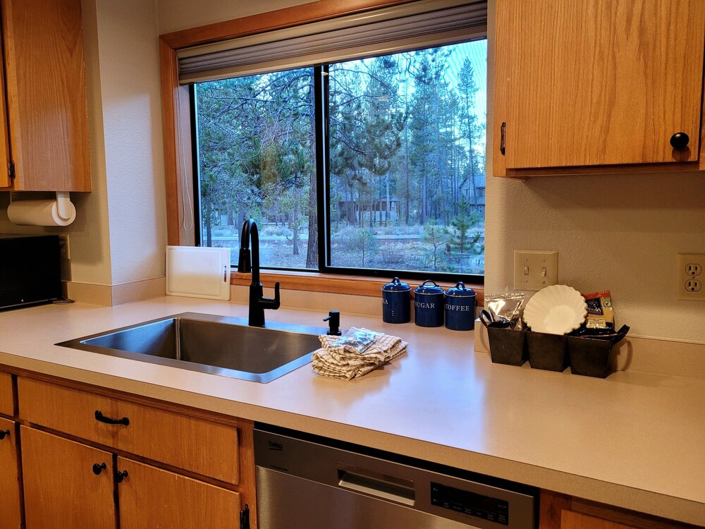 2 Central Lane | 2 BR / 2 BA, Sleeps 6