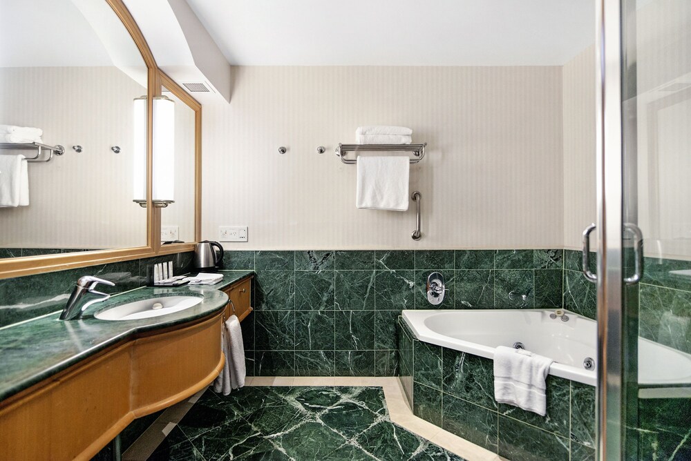 Gold Tower - Surfers Paradise 2 Bedroom
