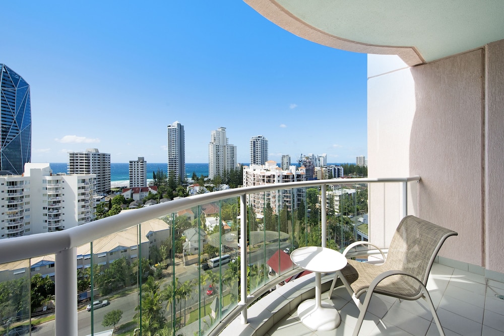 Gold Tower - Surfers Paradise 2 Bedroom