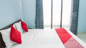 Free WiFi, linens