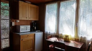 Fridge, microwave, oven, hob