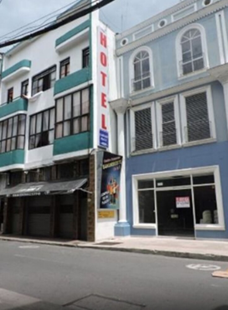 hotel cartago plaza in cartago hotel