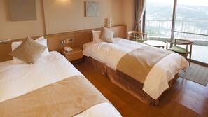 In-room safe, desk, free WiFi, wheelchair access