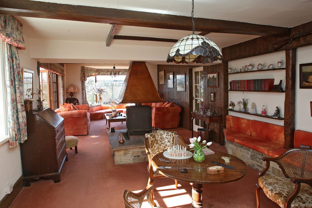 Wike Ridge Farm Bed and Breakfast, Leeds Room Prices & Reviews