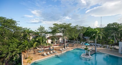Casa Kaoba Hotel & Suites