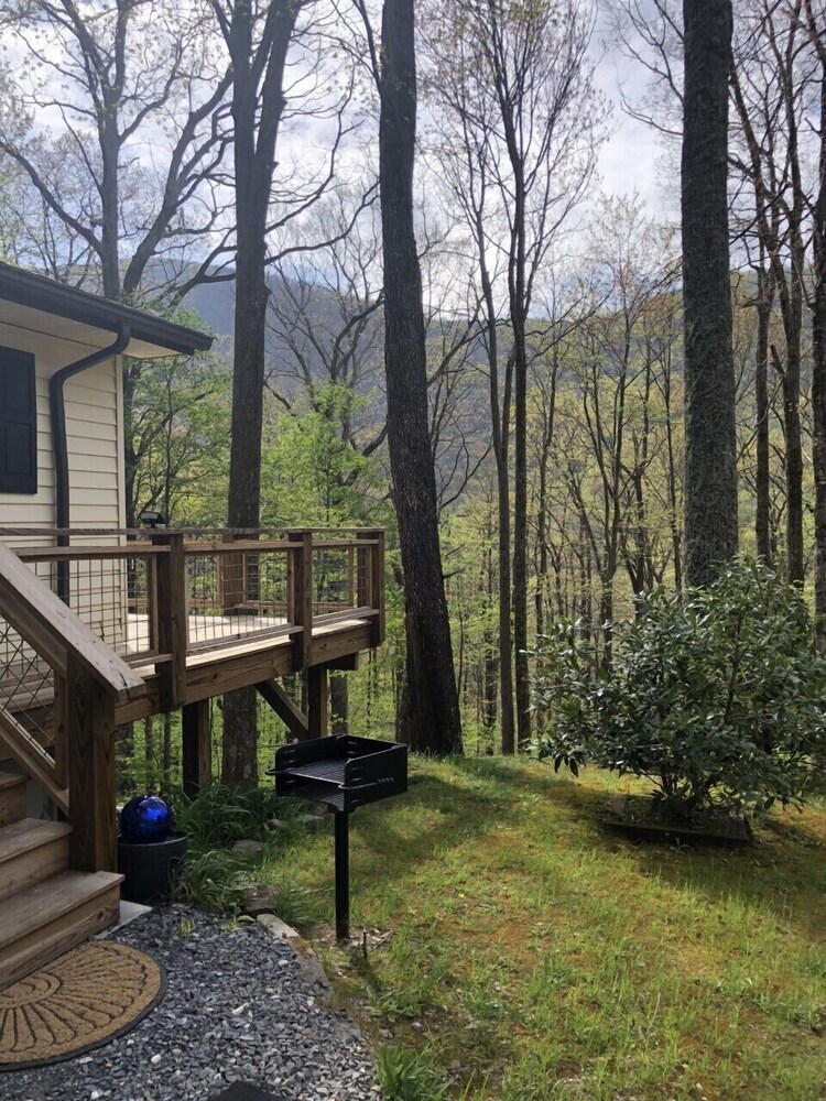 Property grounds, Enjoy the fresh mountain air at 4300 feet!