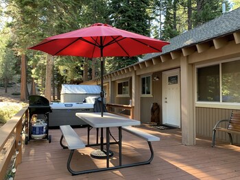 The Lazy Bear Cabin Pet Friendly W Hot Tub Lake Tahoe 2019