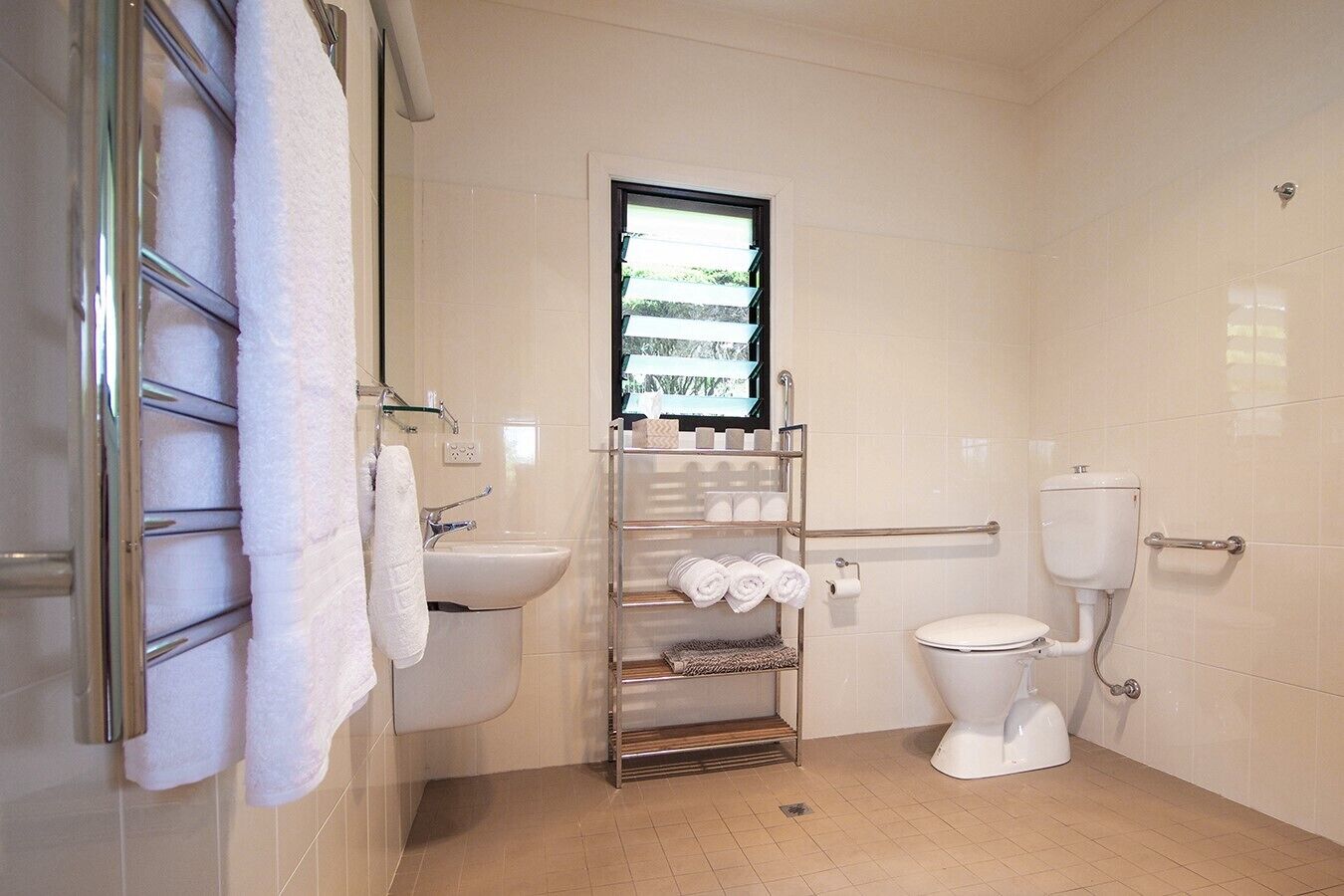 Mt Christopherson Ground Floor Family Retreat