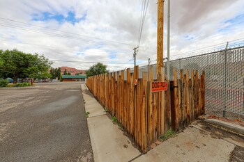 Cozy Cabin Condo W A Shared Hot Tub Near Arches National Park