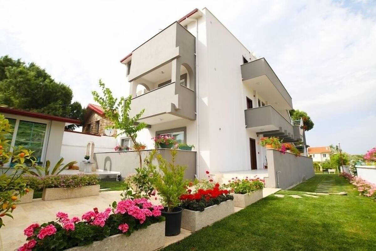 Sardunya Apart Otel In Urla Turkey Expedia