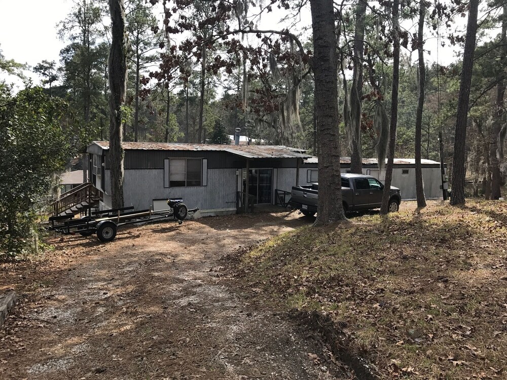 Kincaid Lake Retreat in Boyce Best Rates & Deals on Orbitz