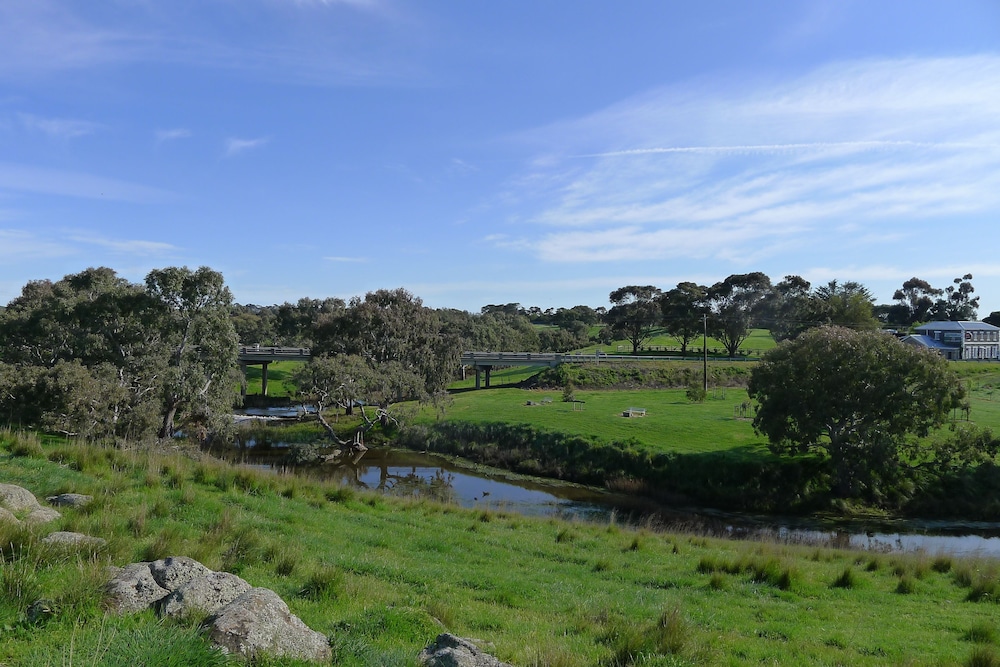 Elephant Bridge Hotel