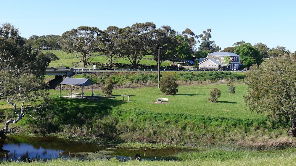Elephant Bridge Hotel