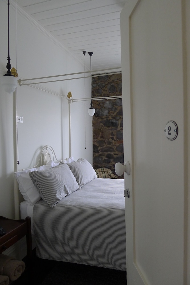 Elephant Bridge Hotel