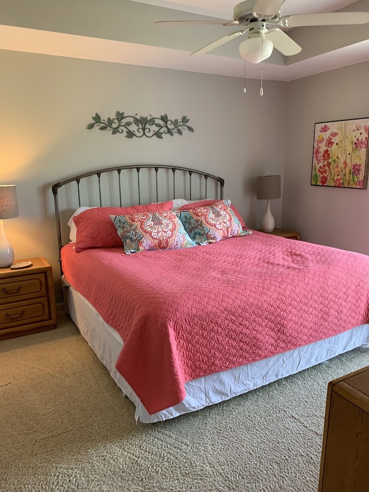 3 BR; 2 BA; Harbour Towne Condo; Scenic Main Channel View Enjoy