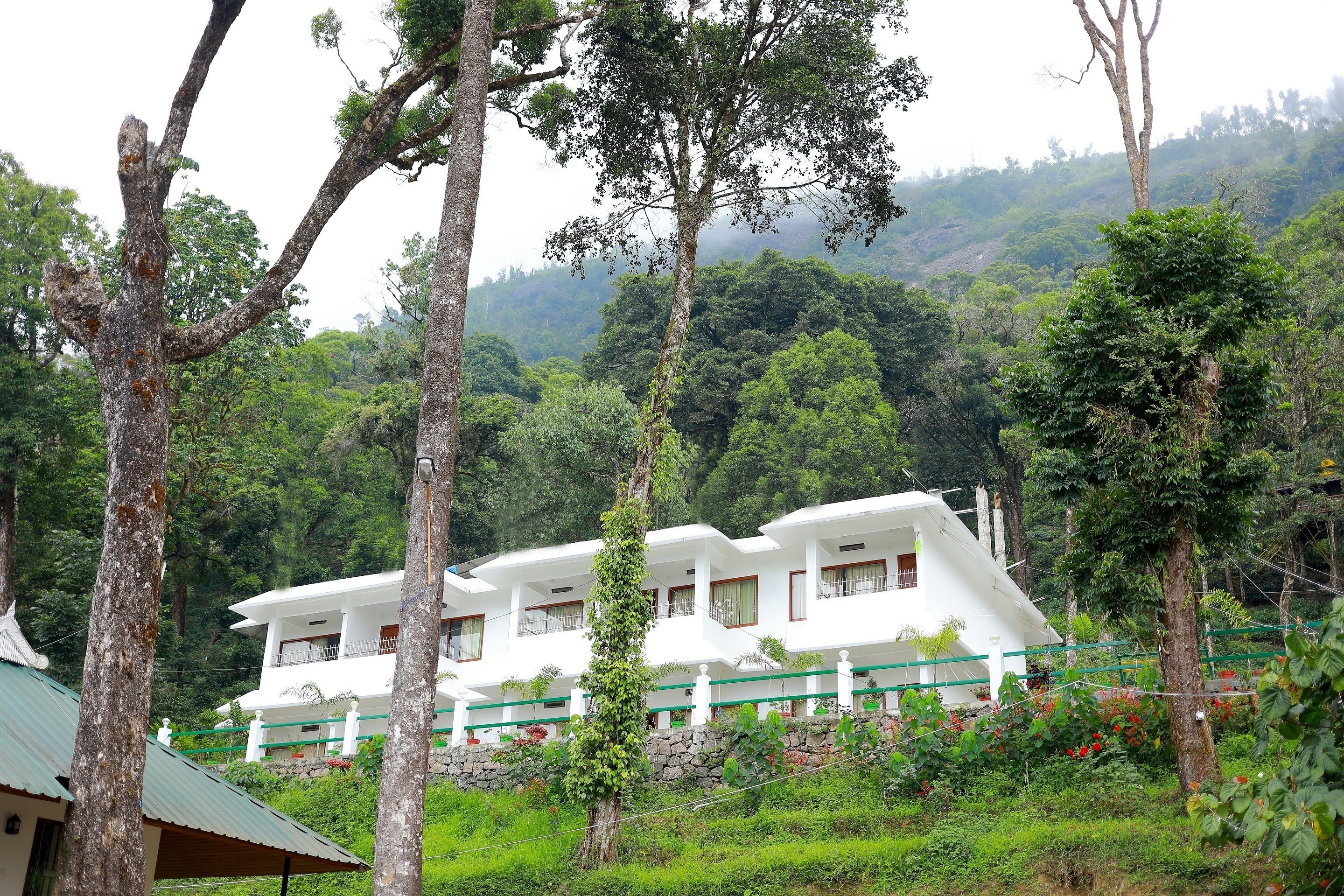 Seven Springs in Manāli, India