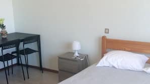 1 bedroom, iron/ironing board, free WiFi