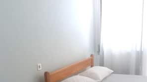 1 bedroom, iron/ironing board, free WiFi