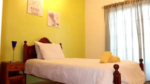 3 bedrooms, iron/ironing board, free WiFi