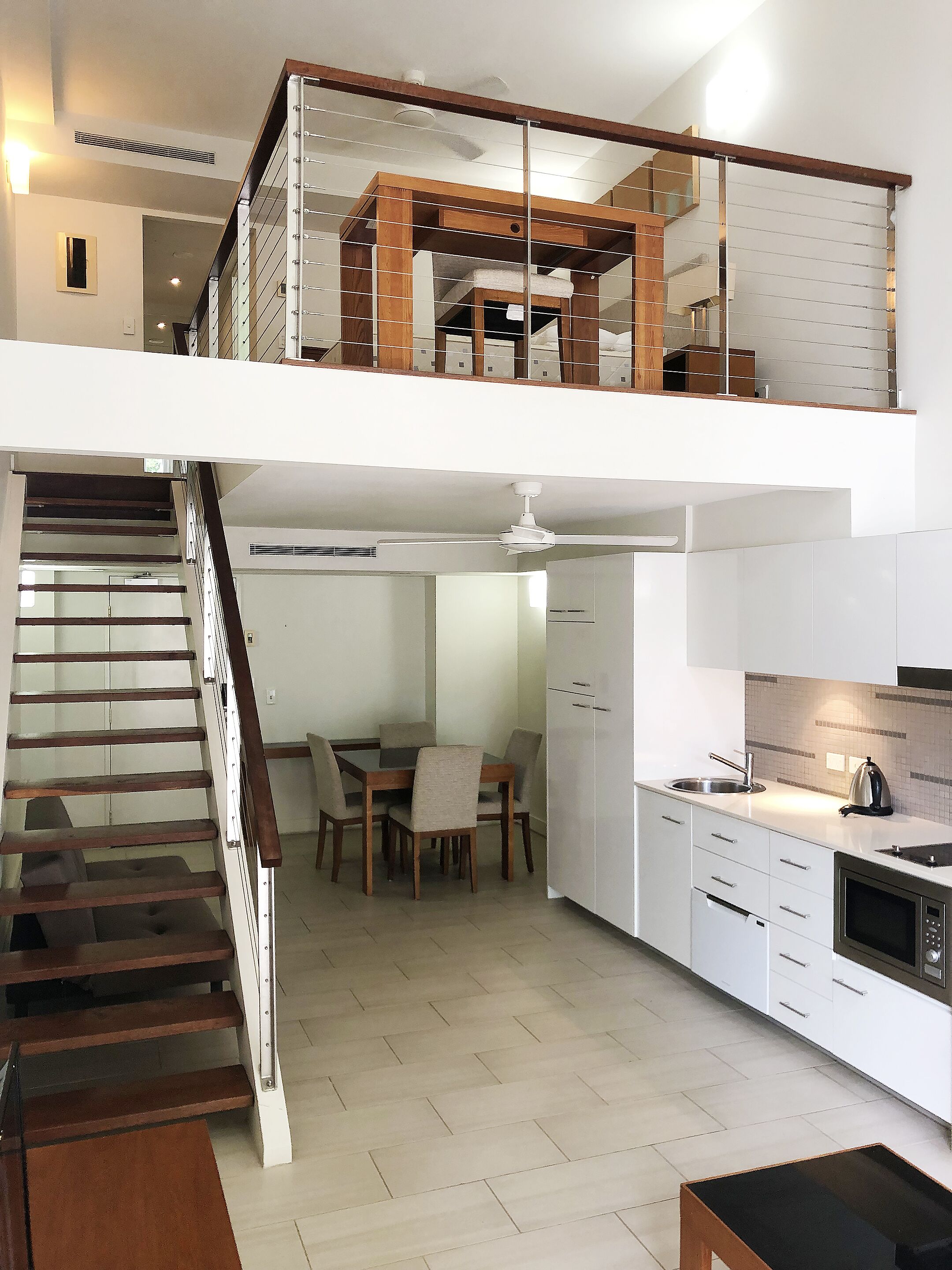 The Drift Holiday Apartments Loft Apartment