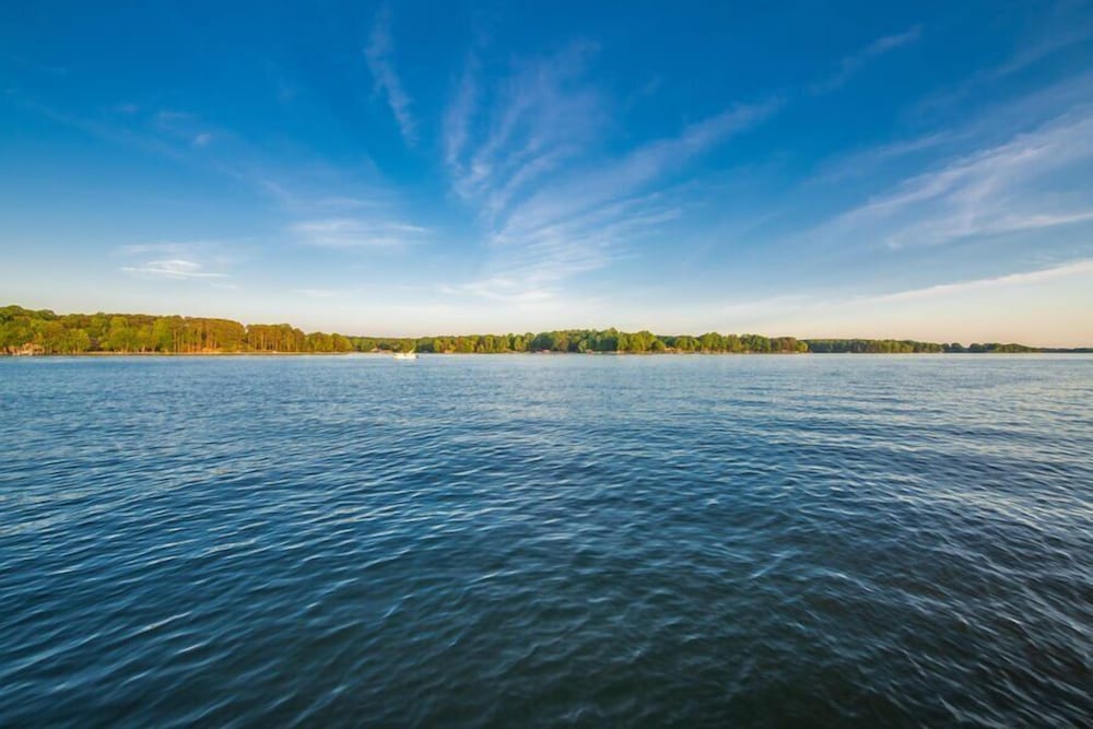 Southern Sunrise with beautiful waterfront