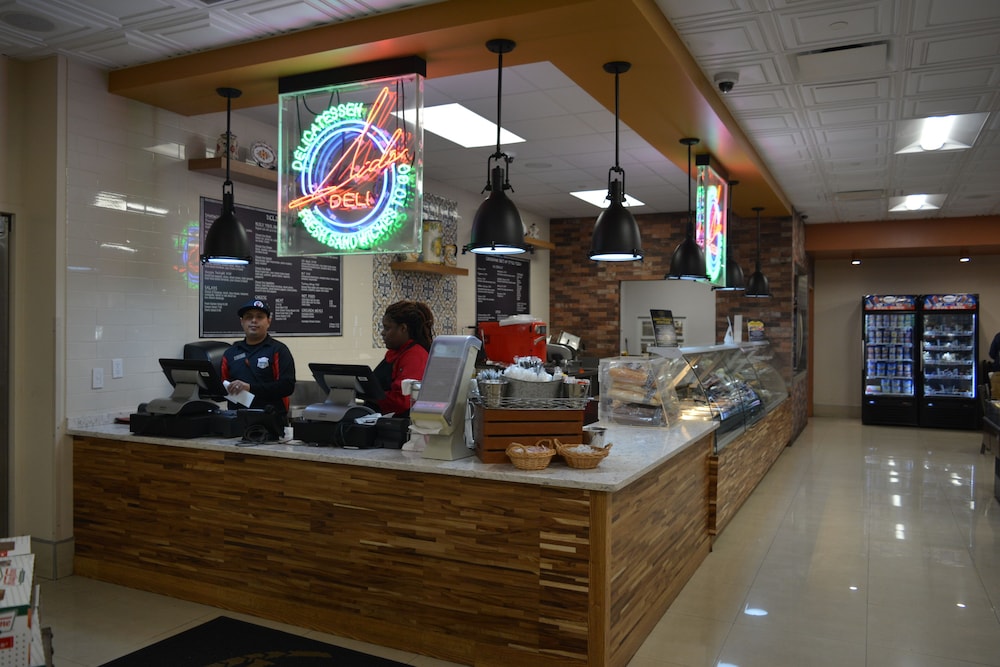 AMAZING STUDIO AT RESORT CLOSE TO ALL ATTRACTIONS