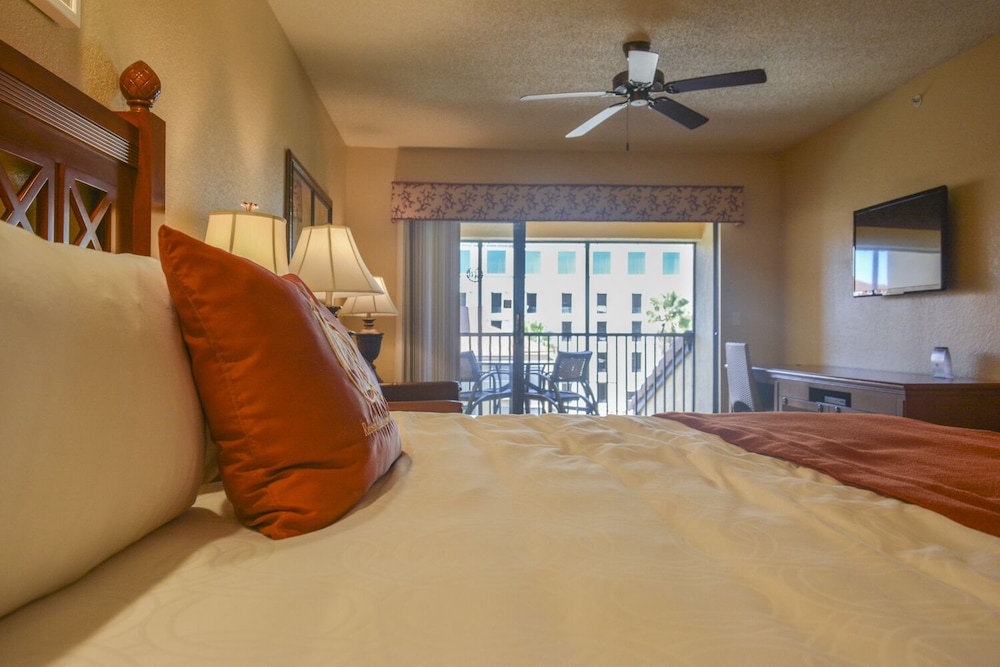 AMAZING STUDIO AT RESORT CLOSE TO ALL ATTRACTIONS