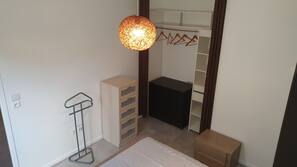 1 chambre, fer et planche à repasser, accès Internet, draps fournis