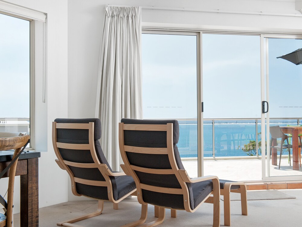 Shoal Bay Penthouse with Ocean Views and Resort Facilities